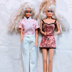 VTG Lot of 2 1976 Mattel Twist N Turn Barbie Dolls Two Tone Blonde Blue Eyes